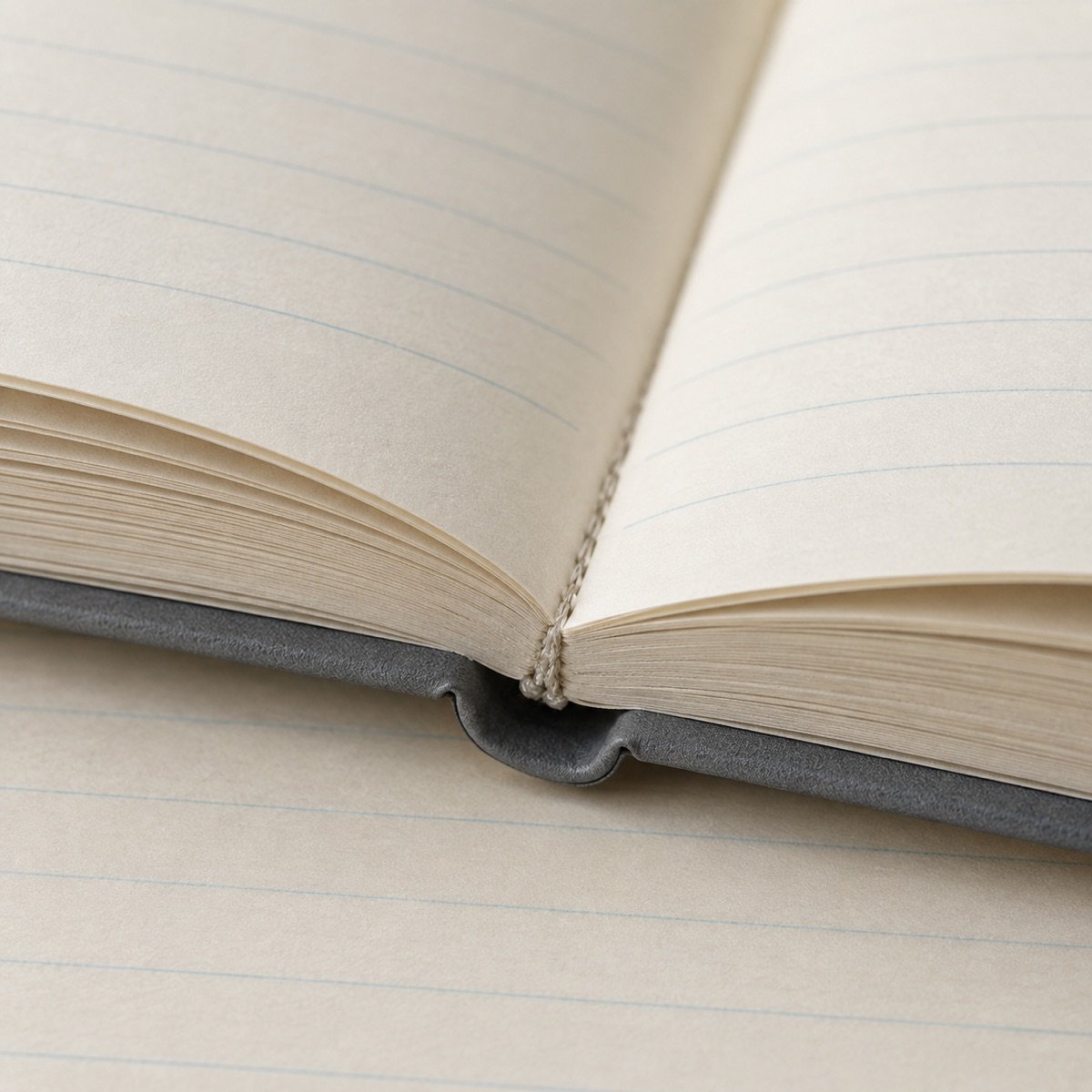 Squared Notebook A5, 5 mm Grid — detail